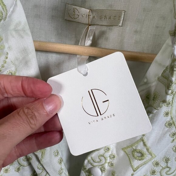 Vita Grace Neesha Playsuit Romper Size Small Green Embroidered Vacation Resort - Picture 5 of 11